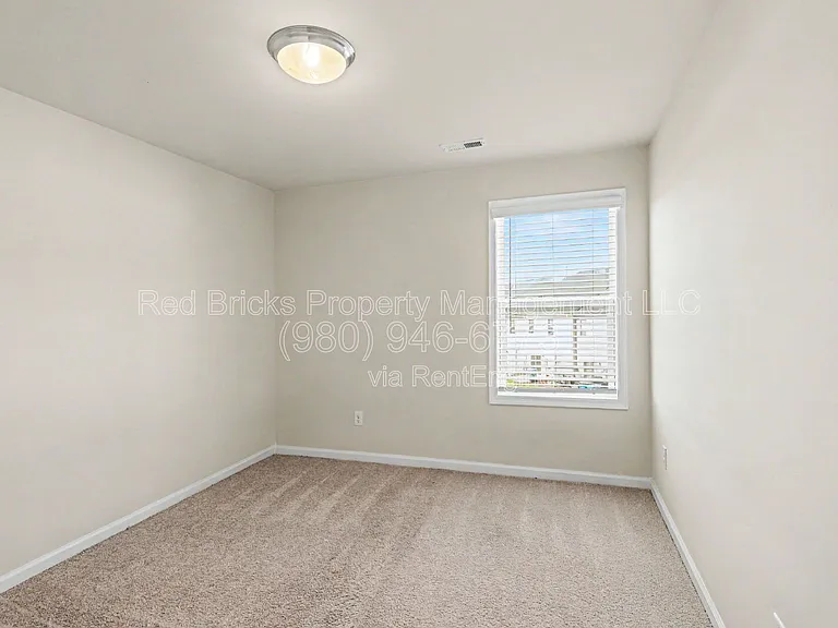 3805 Yorkshire Pl — Photo 17