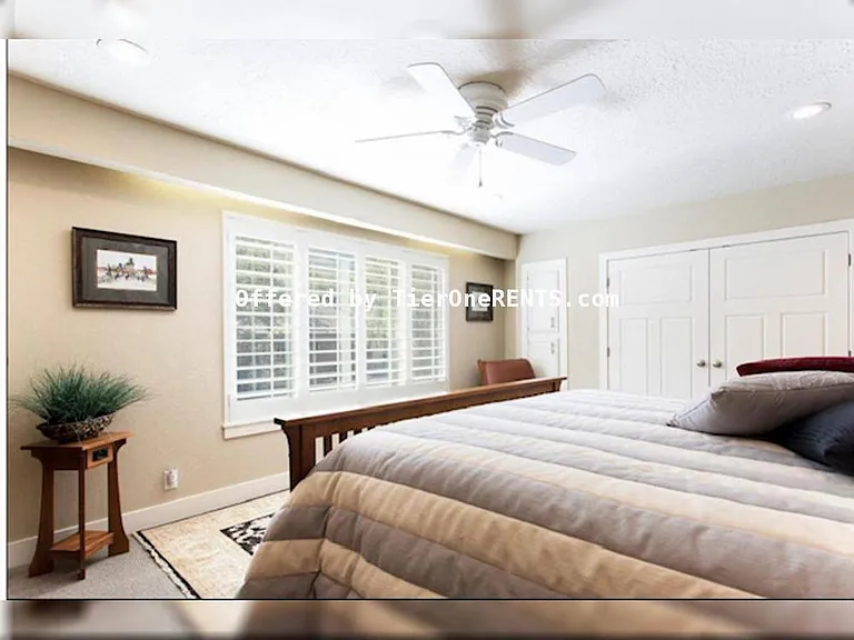 3848 S Cliff Dr — Photo 12