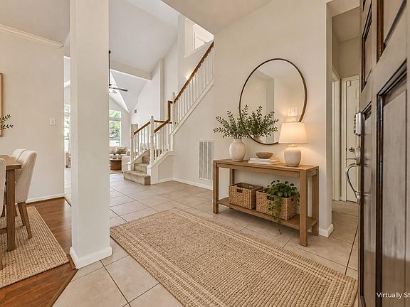 4th image of 6338 Maple Spring Pl