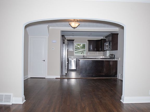 2nd image of 256 Dalewood Ave