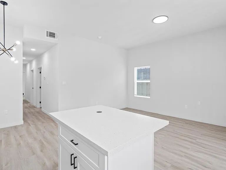9725 Kerr St #A — Photo 19
