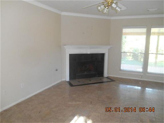 4th image of 7903 Gatehouse Dr
