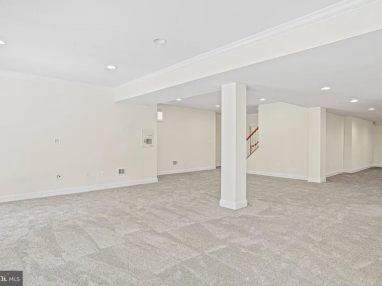 13551 Triadelphia Mill Rd — Photo 59