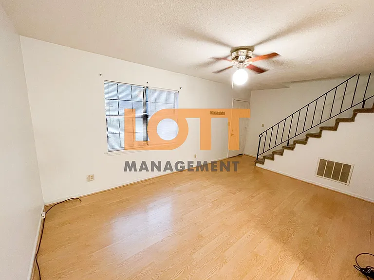31 Saint Mark Rd — Photo 4