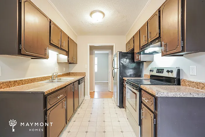 3806 Beacon Dr — Photo 5