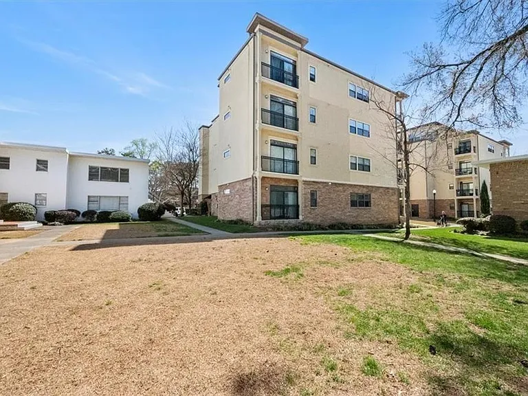 2230 Cheshire Bridge Rd NE #504 — Photo 33