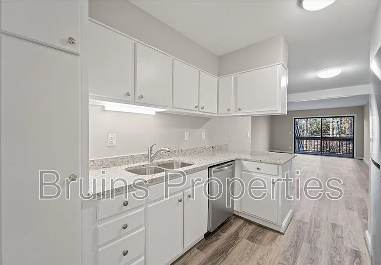 1504 Benjamin Pkwy #C-1 — Photo 7