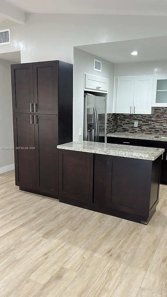 630 SE 3rd Pl Hialeah, FL 33010 — Photo 2