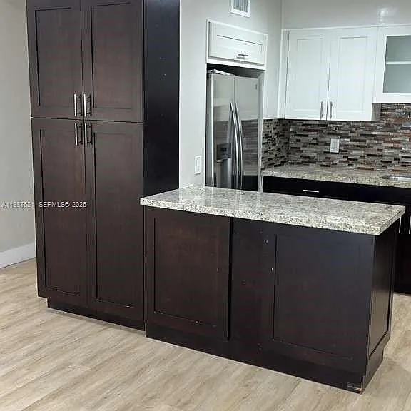 630 SE 3rd Pl — Photo 2