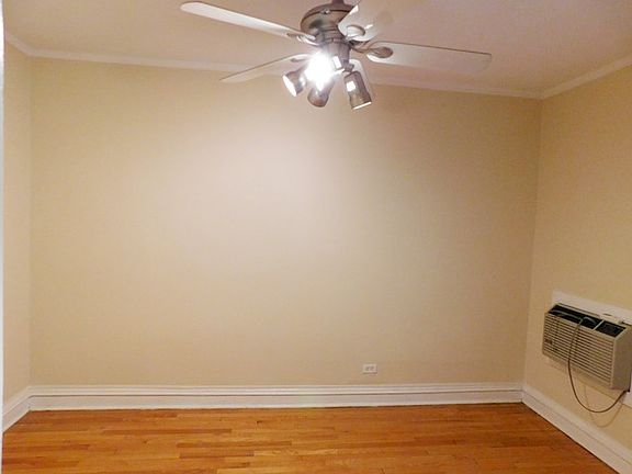 5th image of 1156 W Lill Ave