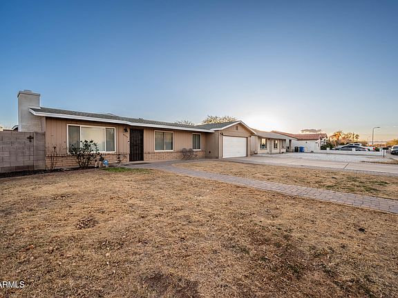 3rd image of 8923 W Campbell Avenue