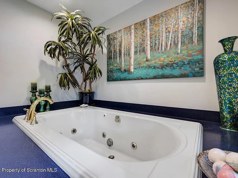 3360 Forest Rd — Photo 60