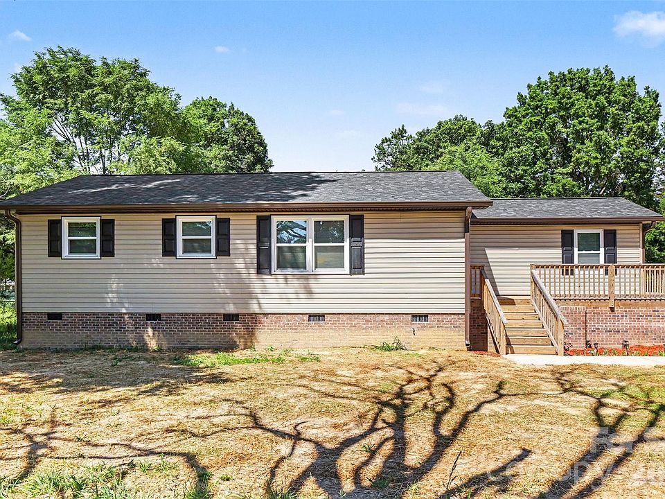 1st image of 1146 Mount Holly Rd