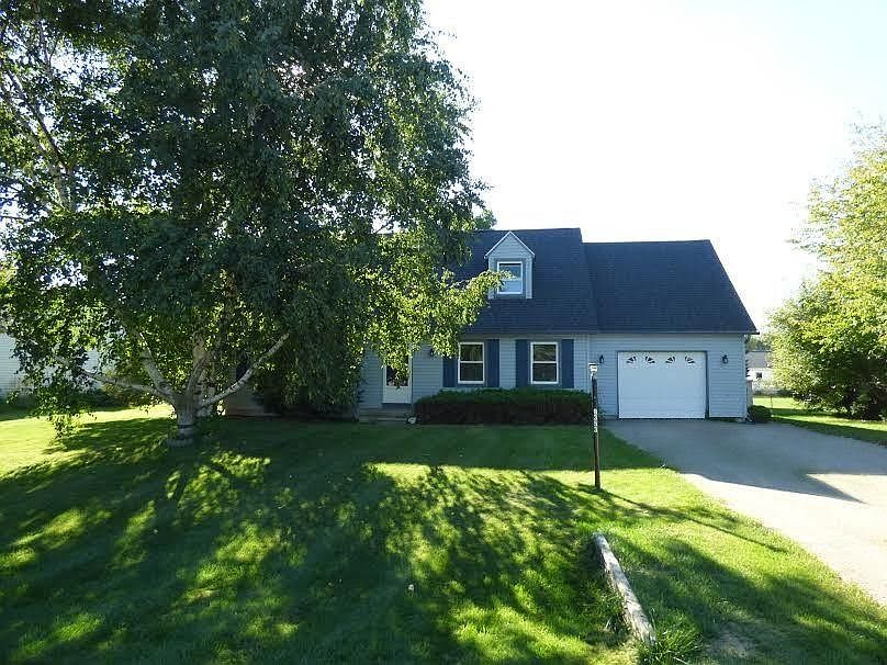 1st image of 9353 Holiday Dr