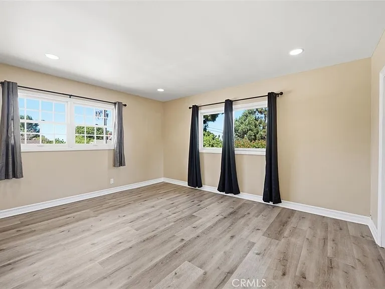 2 Santa Bella Rd — Photo 21