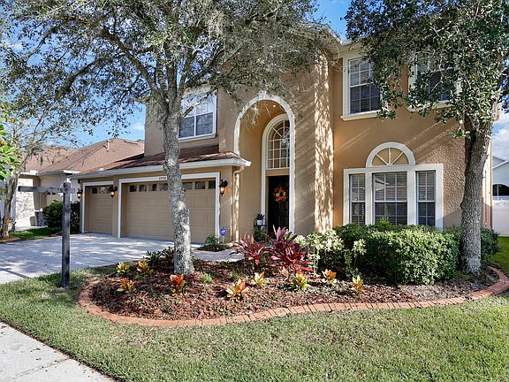 2nd image of 27730 Kirkwood Cir
