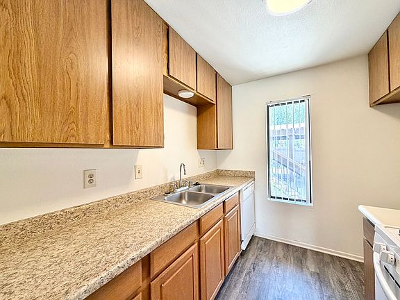3rd image of 81351 Fred Waring Dr APT 314