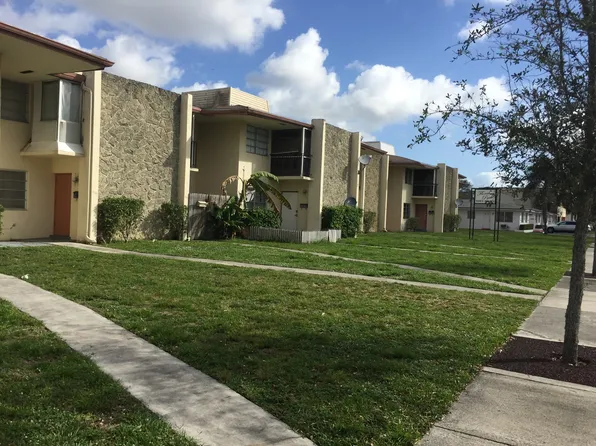 5325 Hollywood Blvd, Hollywood, FL 33021
