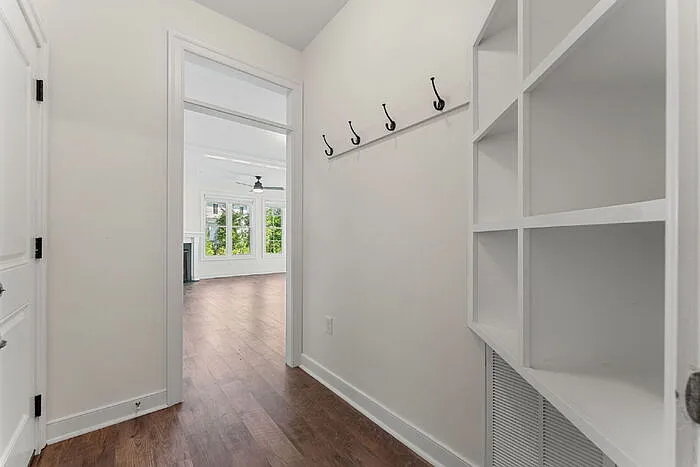 15400 Adelay Ct — Photo 14