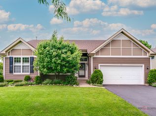 5646 Chapel Hl, Gurnee, IL 60031