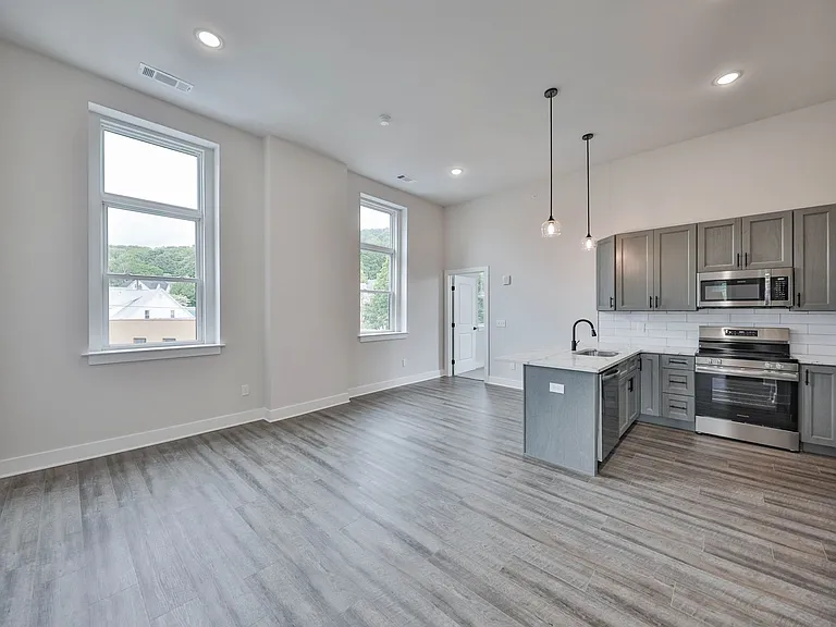 HH Bangor Block — Photo 102