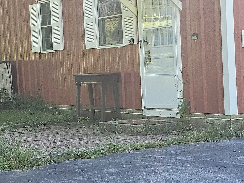 16 Honey Hill Rd #1