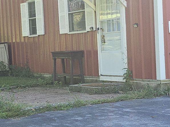16 Honey Hill Rd #1