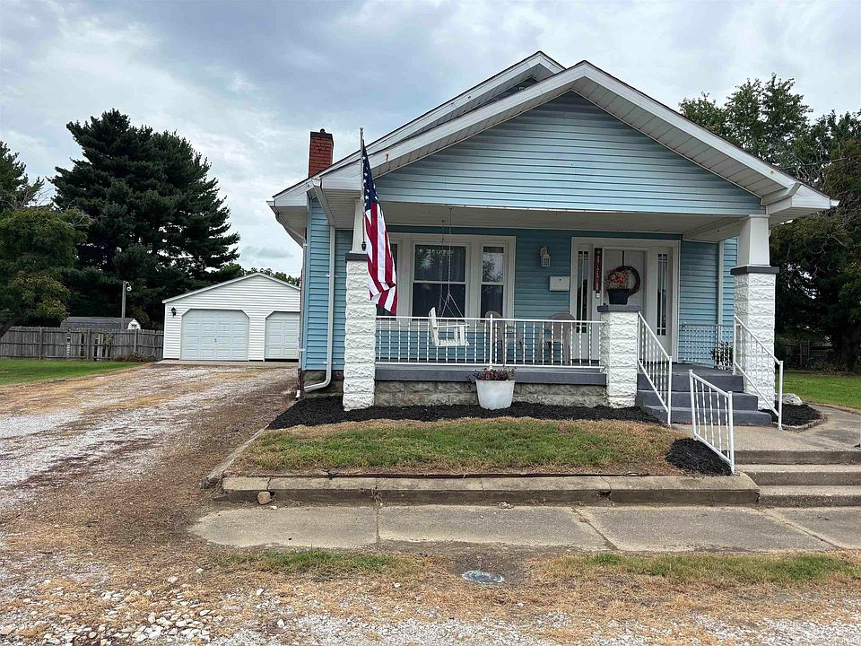 1st image of 831 Wood St
