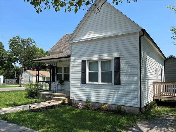 12 S Chester St, Benton, MO 63736