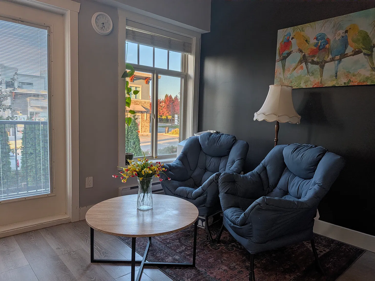 4 bed, 2.5 bath, 1900 sqft, $2,999 — Photo 3