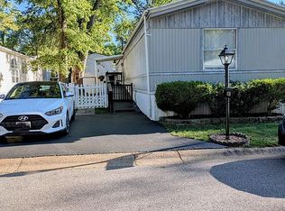 287 Montego Ct, Saint Peters, MO 63376