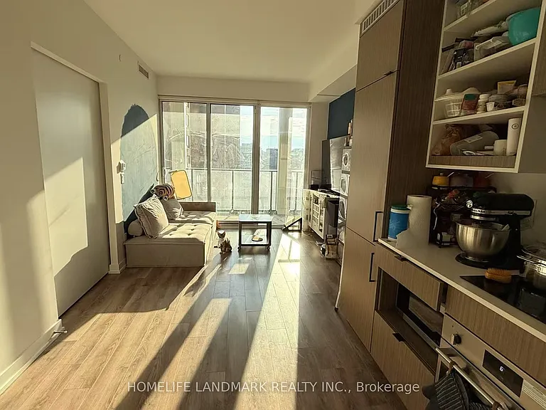 20 Edward St #1414 — Photo 2