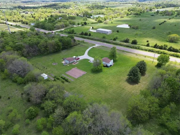 32076 K 68 Hwy, Paola, KS 66071