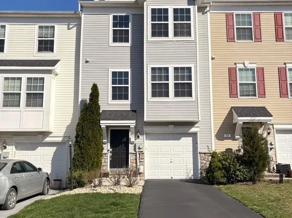 79 Kensington Ter, Martinsburg, WV 25405