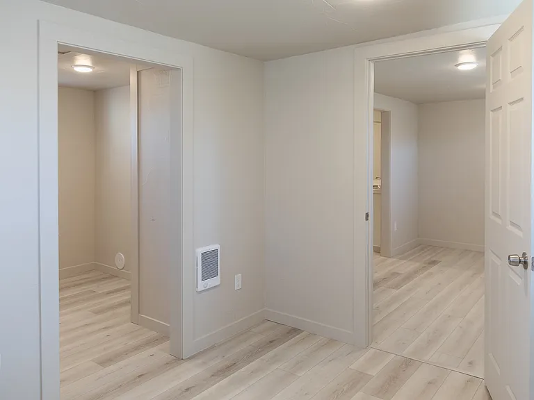 425 SE 2nd St #3 — Photo 13