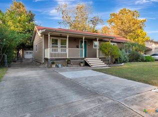 1804 E Polk Ave, Victoria, TX 77901