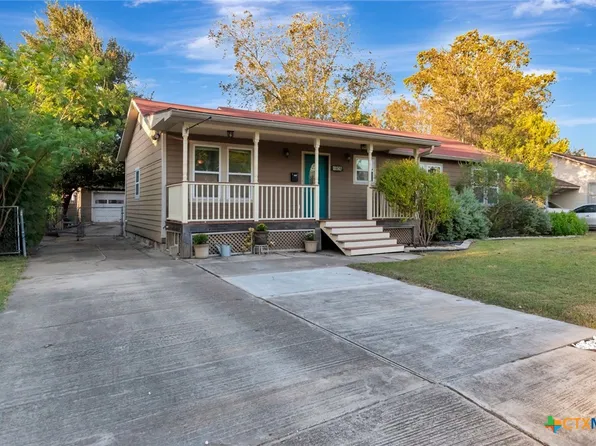 1804 E Polk Ave, Victoria, TX 77901