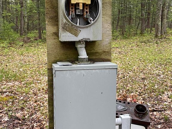5th image of V/l E Pomeroy Springs Rd