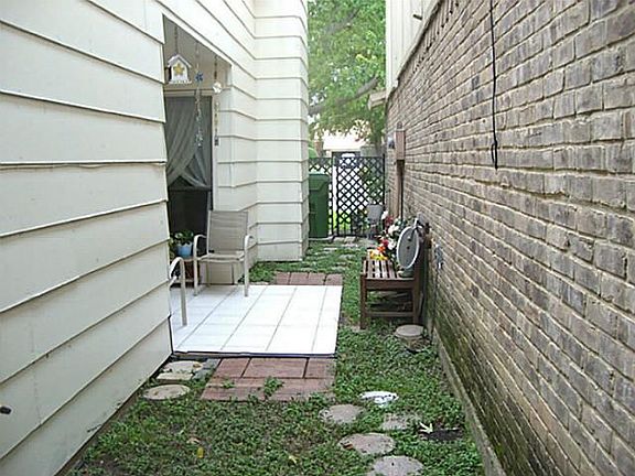 4th image of 2819 Southern Cross Dr