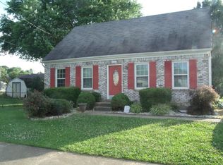 10510 Hill Peak Ct, Louisville, KY 40229
