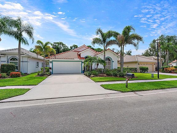 3rd image of 5058 SE Devenwood Way