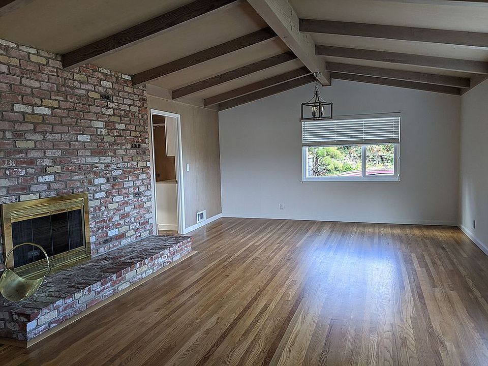 1st image of 927 31st Ave