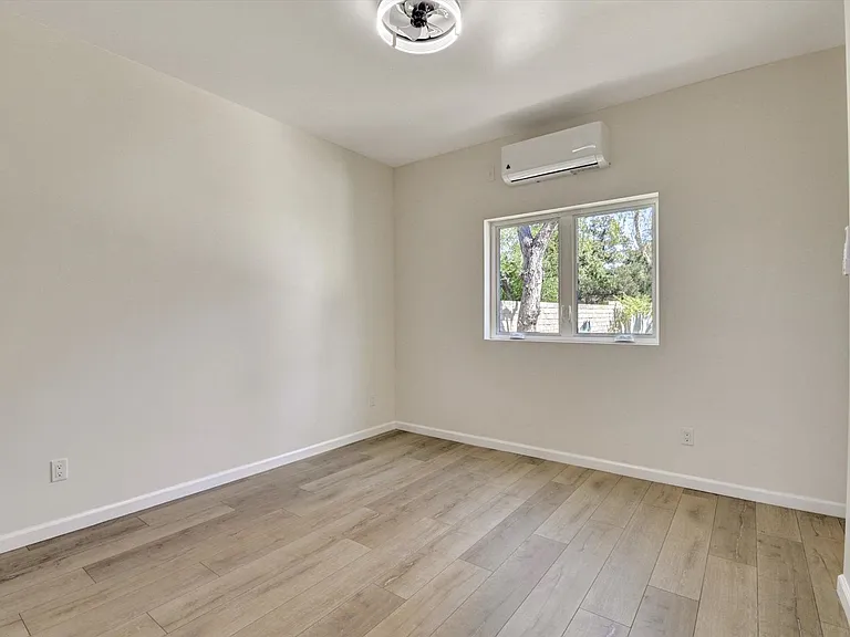 4956A Vejar Dr — Photo 21