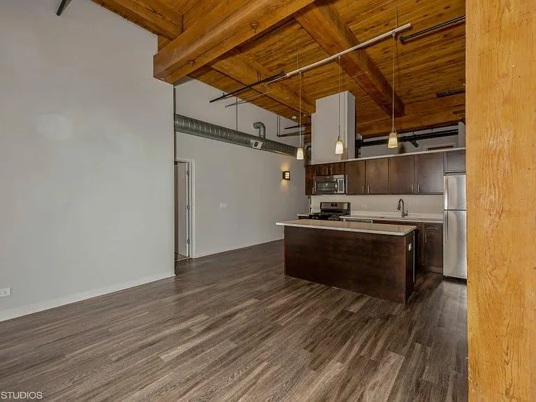 Carriage House Lofts — Photo 21