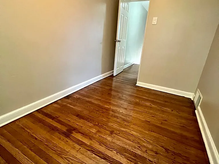 534 S 4th St — Photo 15