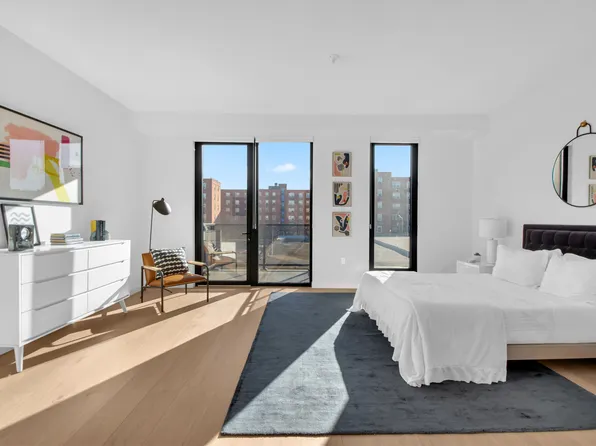 28 Huntington Street image 9 of 19