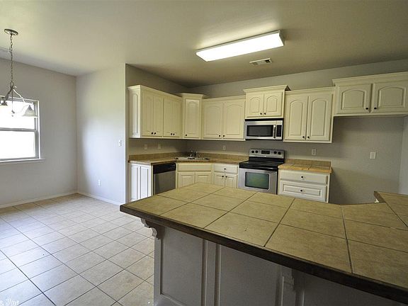 5th image of 2102 Richland Park Dr