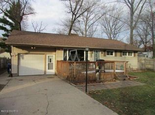 1972 Calvin Ave, Muskegon, MI 49442