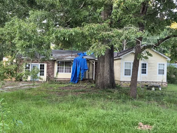 235 Froman Dr, Summerville, SC 29483