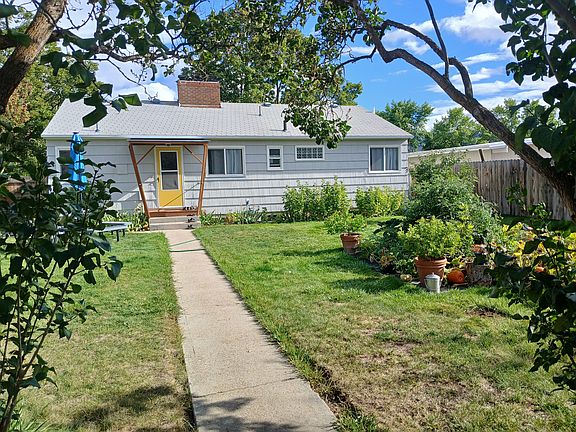 2nd image of 1015 Longstaff St